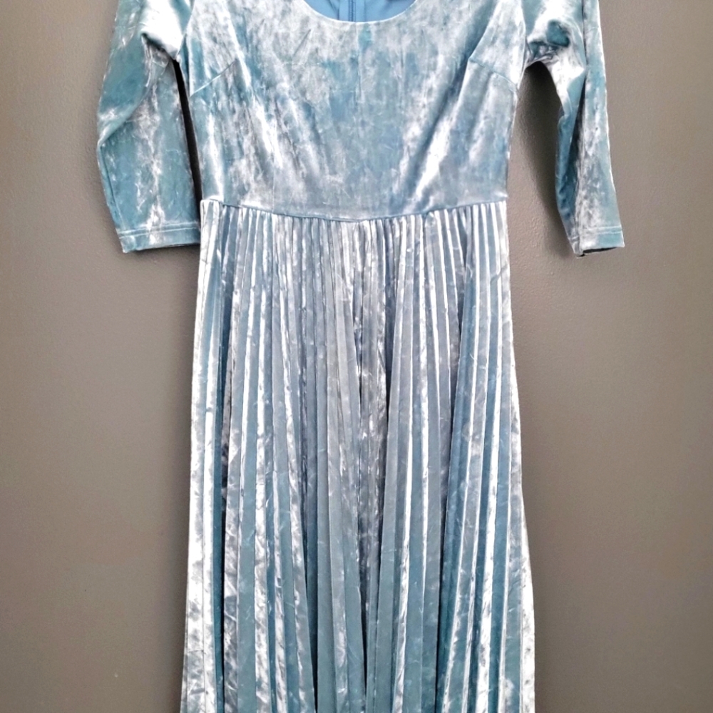 Baby blue dress